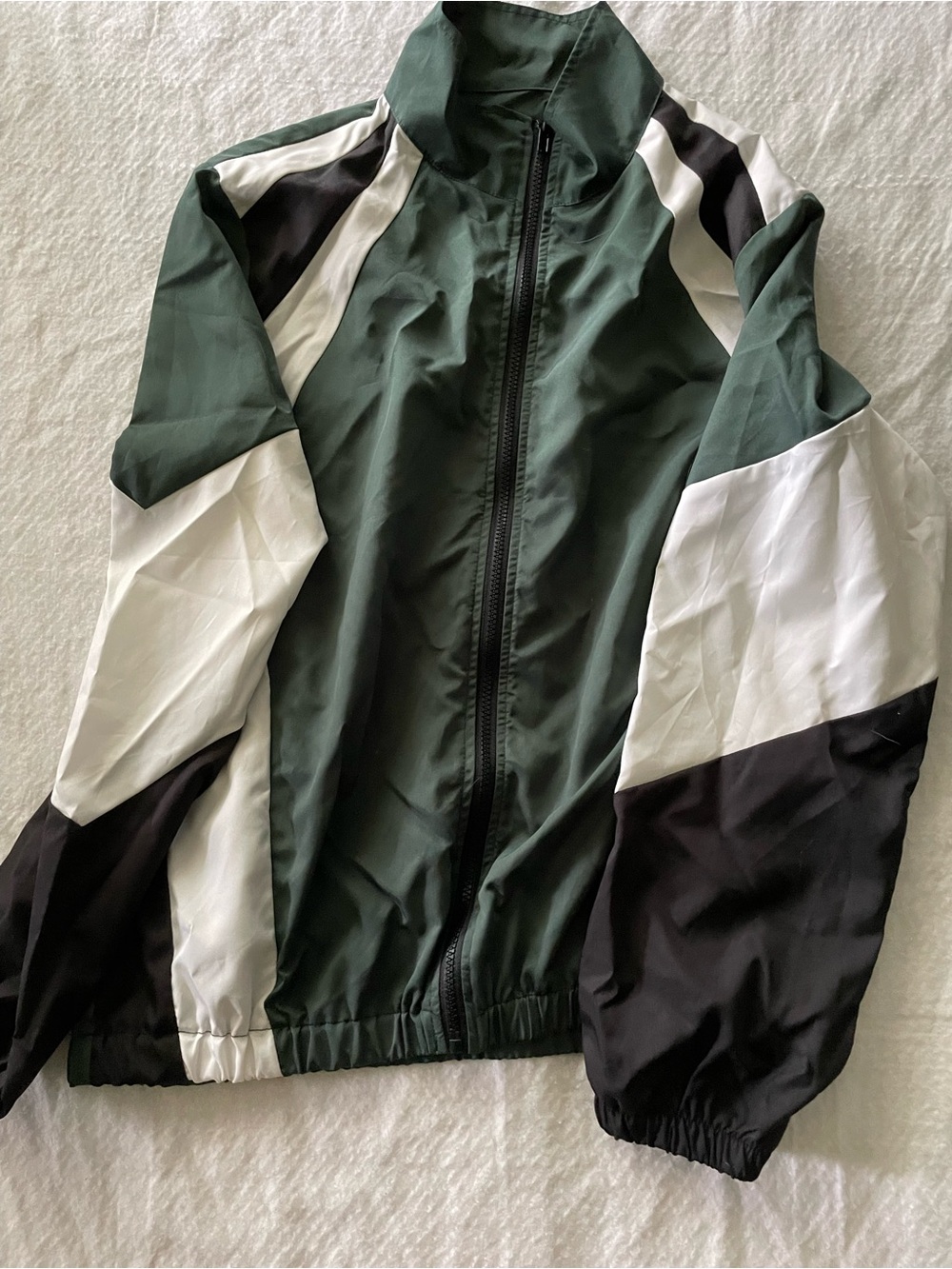 Women’s Olive Colorblock Windbreaker Jacket - Picture 4 of 4